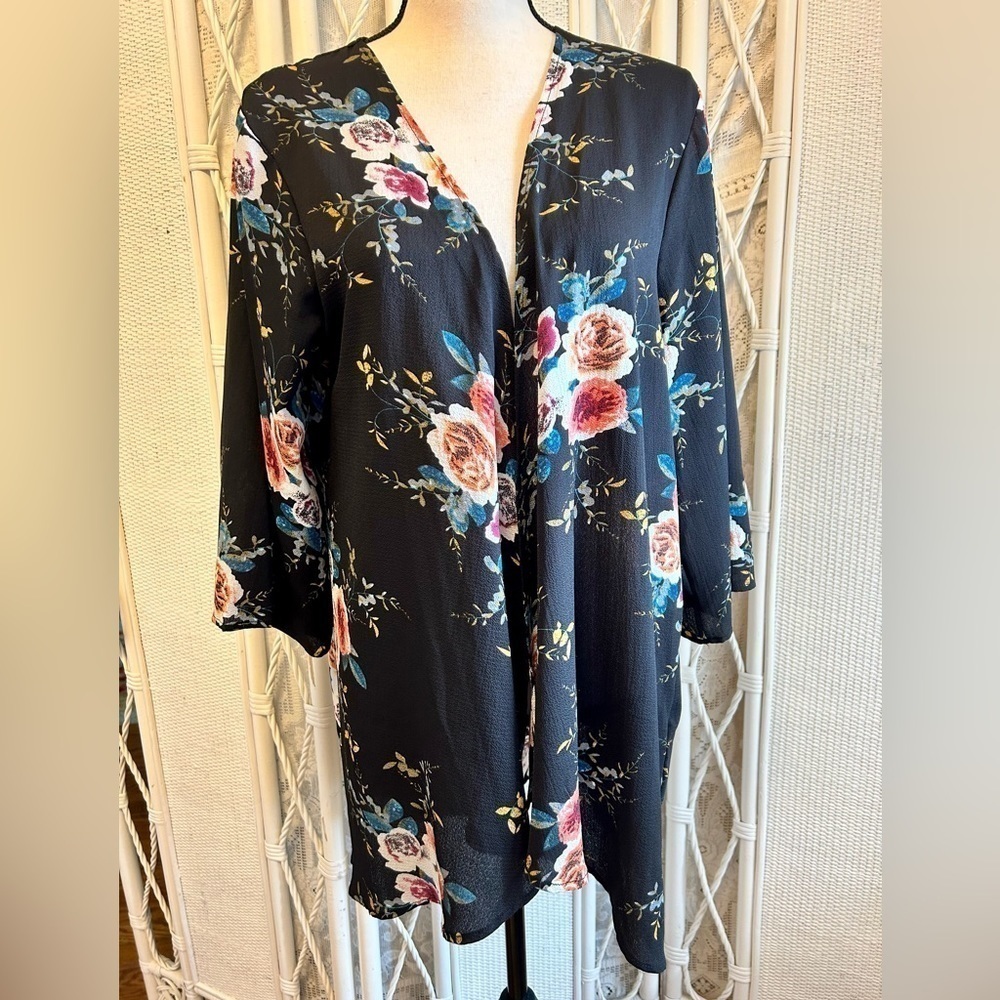 Abollria Kimono Floral Dark Blue and Pink Open Front Blouse size Large - Picture 3 of 16
